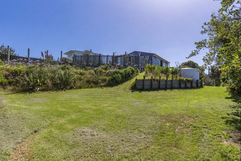 Photo of property in 42 Rodney Avenue, Te Horo Beach, Otaki, 5581