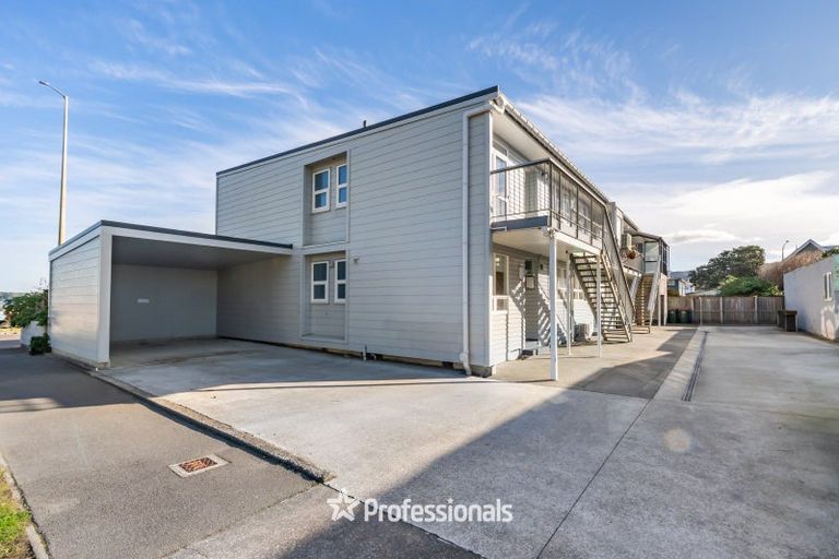 Photo of property in 1 Aurora Street, Petone, Lower Hutt, 5012