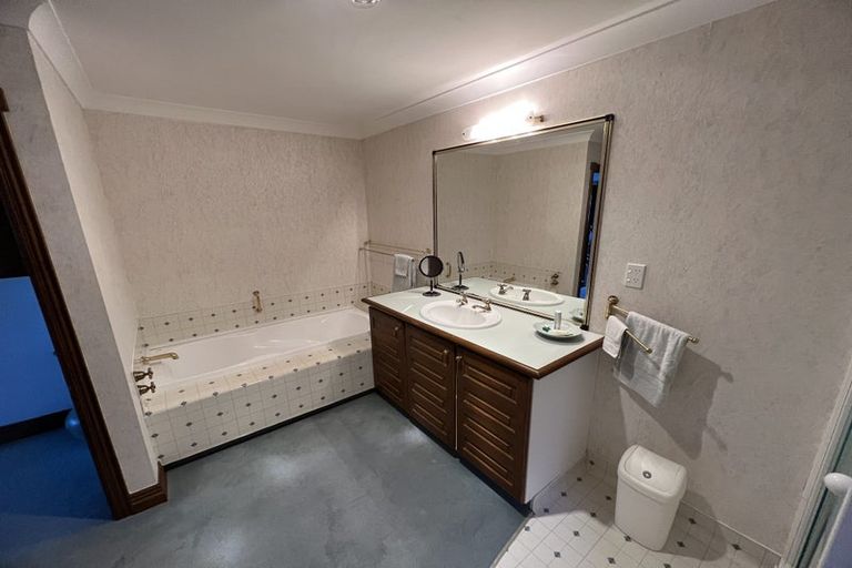 Photo of property in 10 Cluny Road, Plimmerton, Porirua, 5026