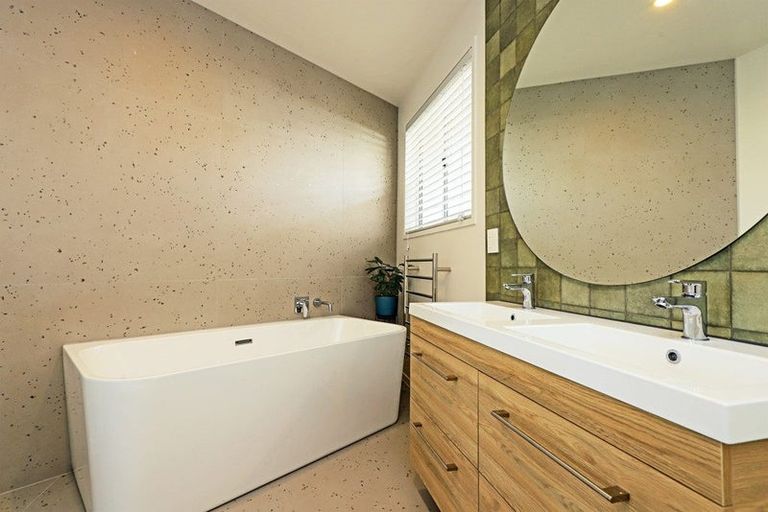 Photo of property in 11 Belmont Street, Havelock North, 4130