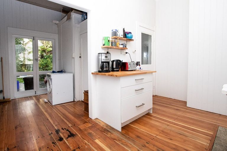 Photo of property in 2 Wellington Street, Hamilton East, Hamilton, 3216