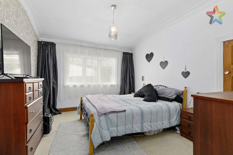 Photo of property in 457 Stokes Valley Road, Stokes Valley, Lower Hutt, 5019