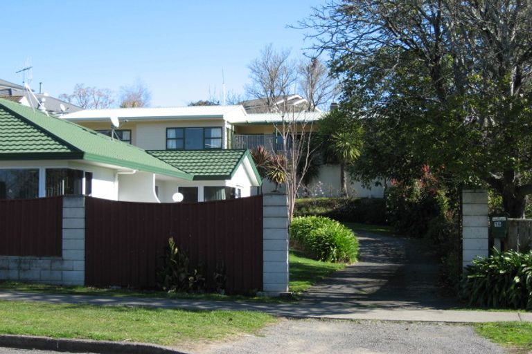 Photo of property in 16 Simla Avenue, Havelock North, 4130