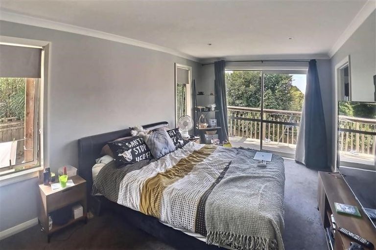 Photo of property in 11b Bank Street, Hillcrest, Auckland, 0627