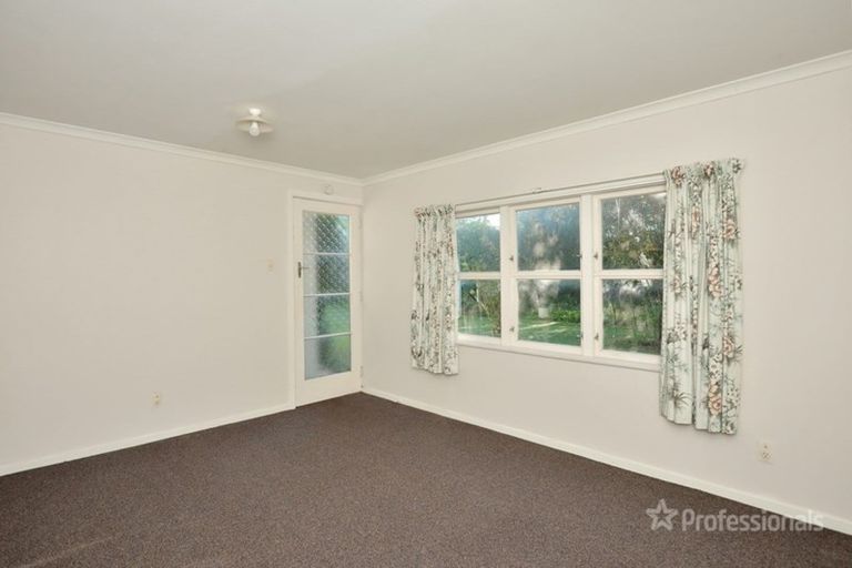 Photo of property in 12 Dixon Street, Carterton, 5713