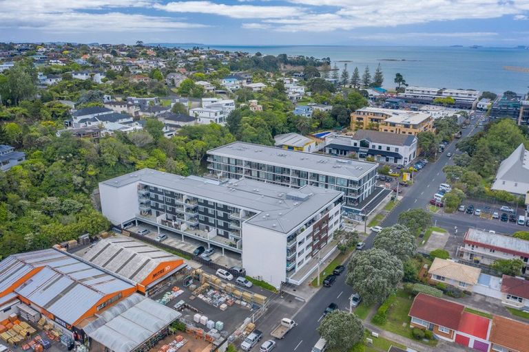 Photo of property in 205/25 Bute Road, Browns Bay, Auckland, 0630