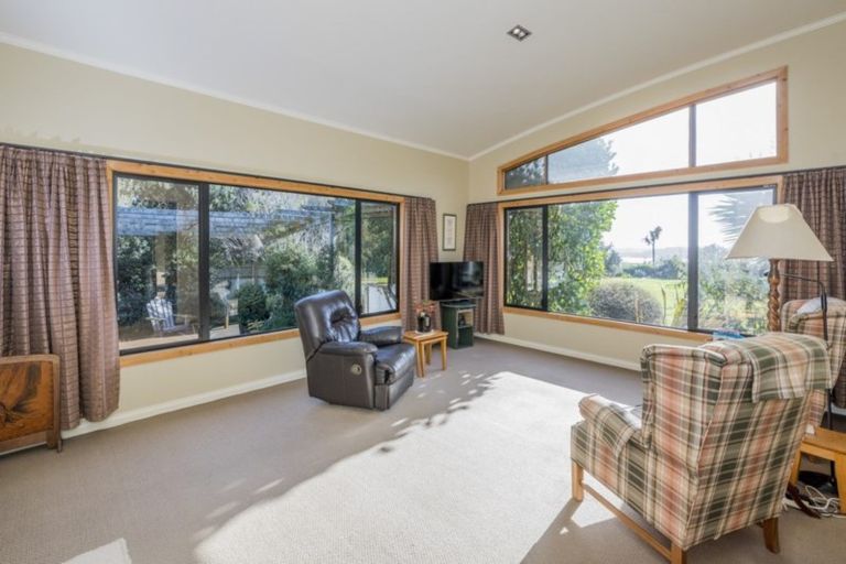 Photo of property in 165b Papaitonga Lake Road, Ohau, Levin, 5570