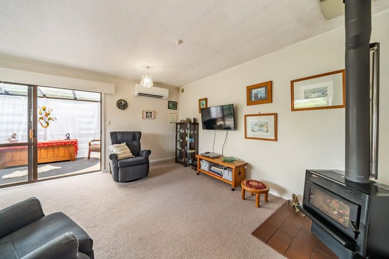 Photo of property in 2/28 Ranfurly Street, Trentham, Upper Hutt, 5018
