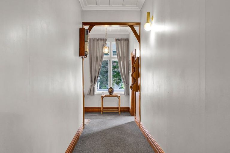 Photo of property in 22 Mills Street, Eltham, 4322