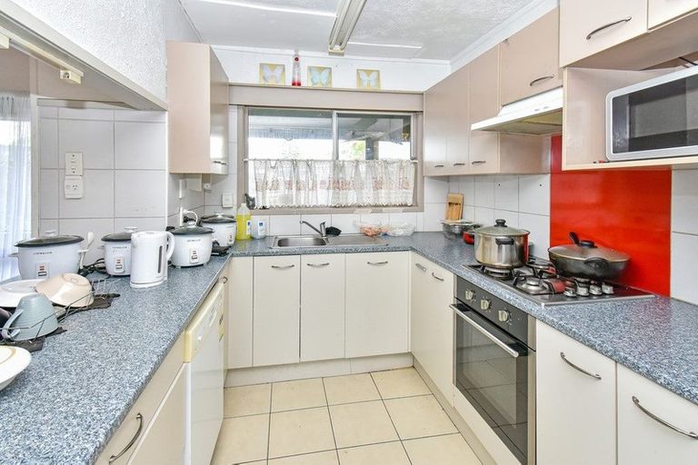 Photo of property in 81 Beeston Crescent, Manurewa, Auckland, 2102