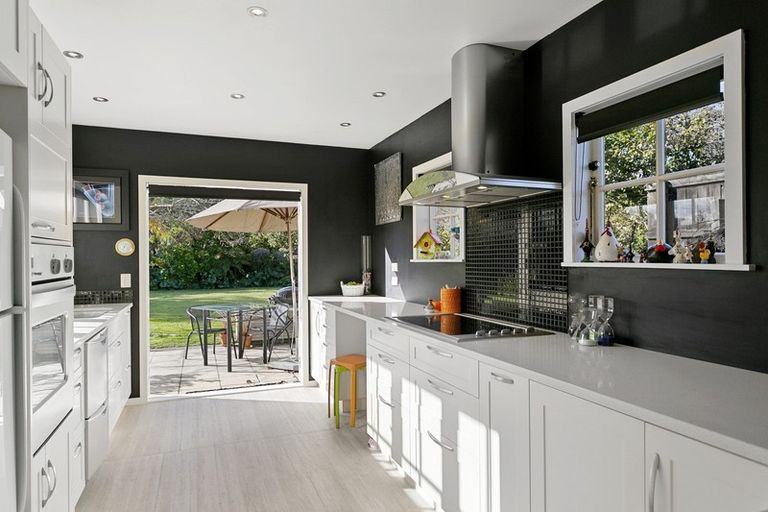 Photo of property in 61 Chesham Avenue, Waipahihi, Taupo, 3330