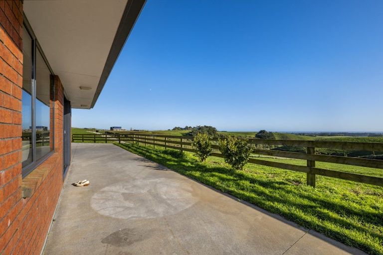 Photo of property in 890a Otaraoa Road, Tikorangi, Waitara, 4383