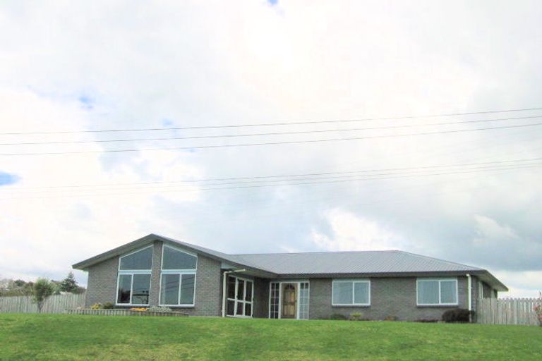 Photo of property in 16 Poike Road, Hairini, Tauranga, 3112