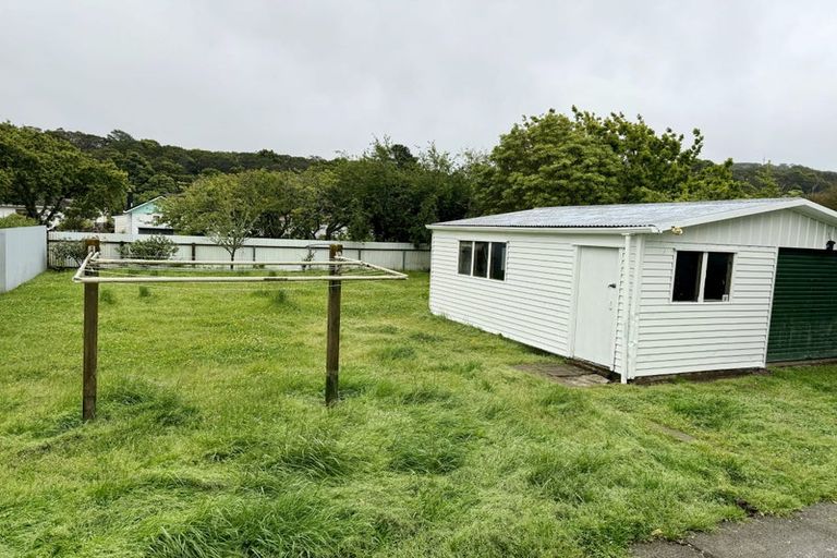 Photo of property in 45 Wellington Road, Wainuiomata, Lower Hutt, 5014