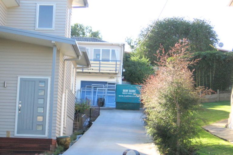 Photo of property in 1/33 Hythe Terrace, Mairangi Bay, Auckland, 0630