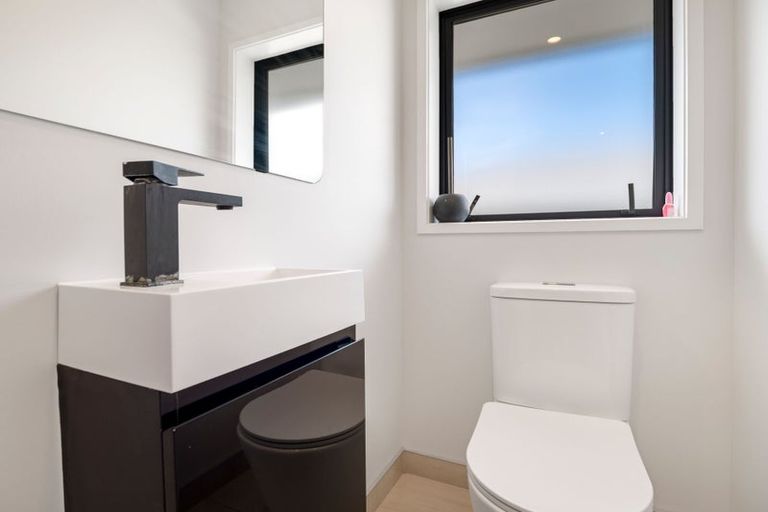 Photo of property in 32 Waireka Road, Rototuna North, Hamilton, 3210