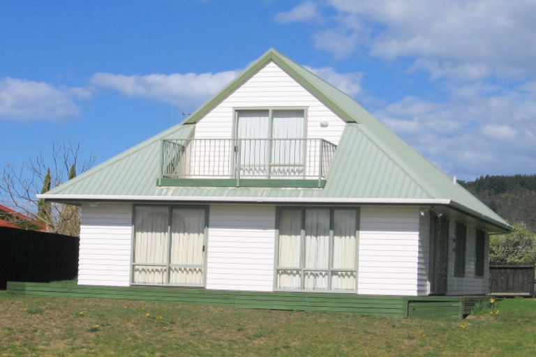 Photo of property in 104 Weka Street, Whangamata, 3620