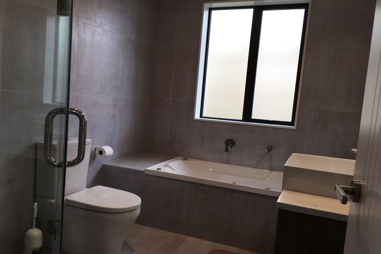 Photo of property in 67 Seventh View Avenue, Beachlands, Auckland, 2018