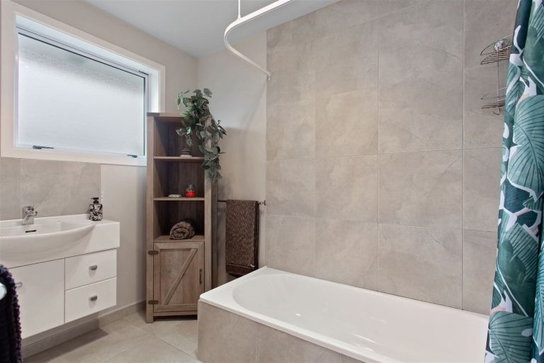 Photo of property in 60 Rangiora Woodend Road, Woodend, 7610