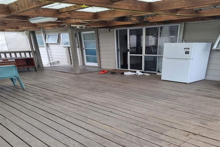 Photo of property in 15 Reseda Place, Papatoetoe, Auckland, 2025