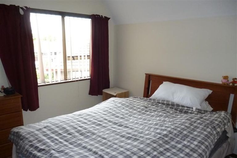 Photo of property in 11 Regency Crescent, Redwood, Christchurch, 8051