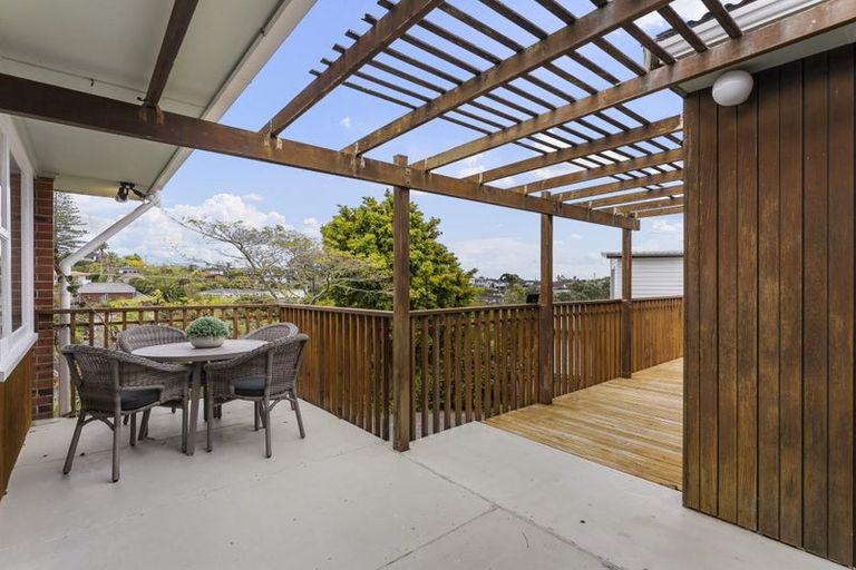 Photo of property in 29 Braemar Road, Castor Bay, Auckland, 0620
