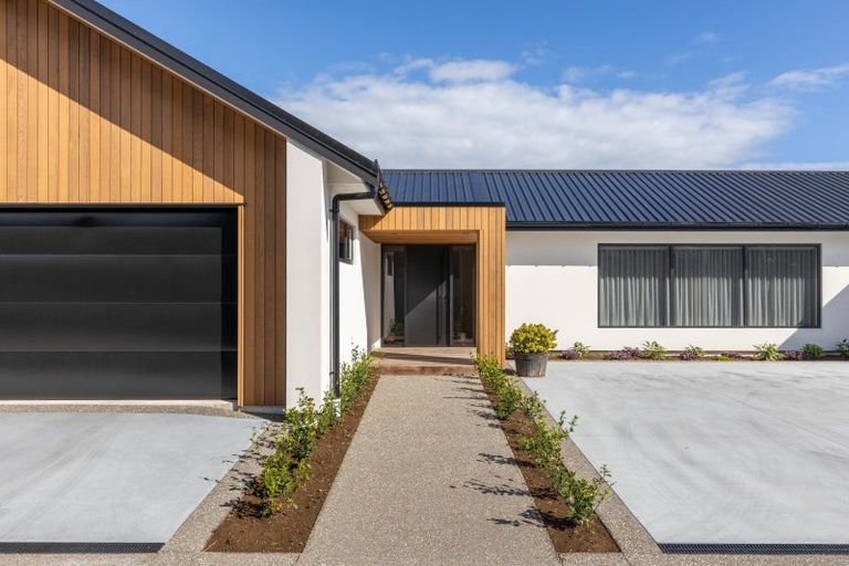 Photo of property in 3/20b Gordon Street, Glen Avon, New Plymouth, 4312