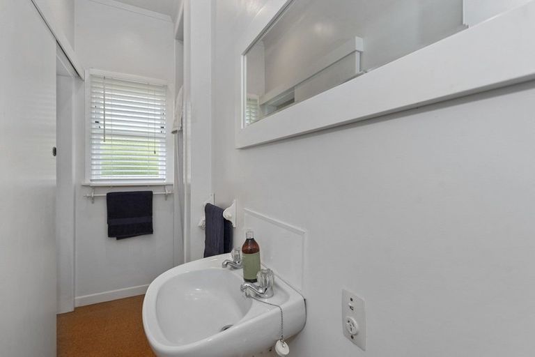 Photo of property in 33 Dalethorpe Avenue, Fairfield, Hamilton, 3214