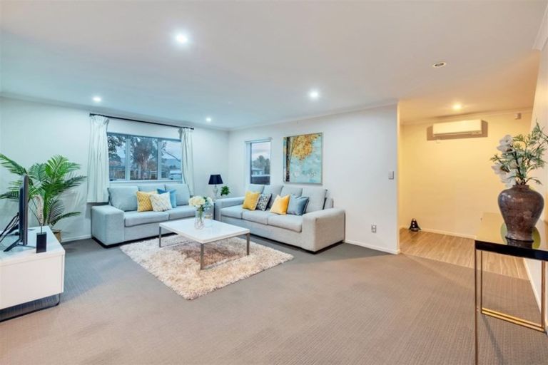 Photo of property in 28b Kirrie Avenue, Te Atatu South, Auckland, 0610