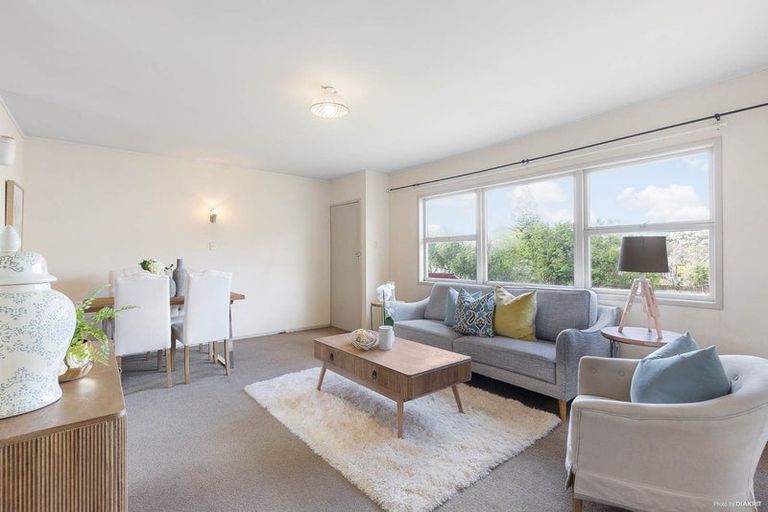 Photo of property in 1/197 Forrest Hill Road, Forrest Hill, Auckland, 0620