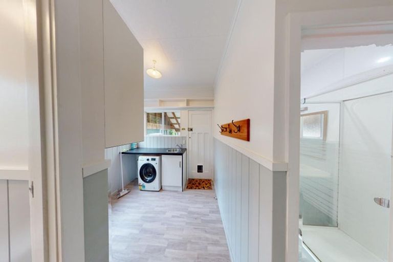 Photo of property in 200 Aokautere Drive, Fitzherbert, Palmerston North, 4471