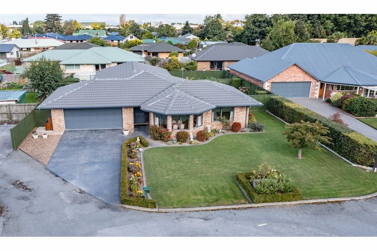 Photo of property in 75 Clearbrook Lane, Rangiora, 7400