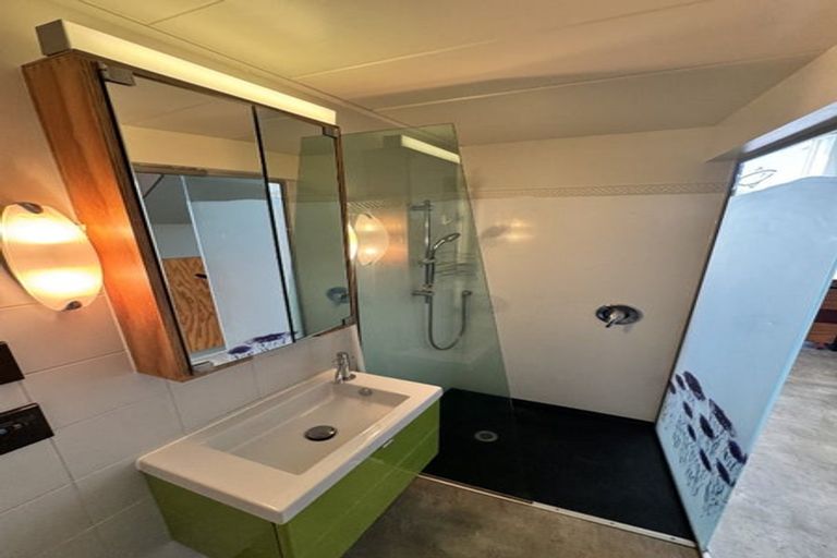 Photo of property in Qba Apartments, 1q/51 Webb Street, Mount Cook, Wellington, 6011
