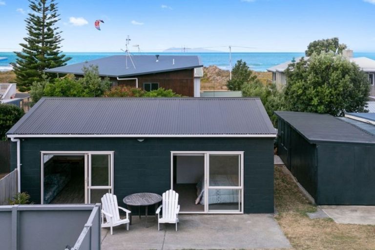 Photo of property in 277 Seaforth Road, Waihi Beach, 3611