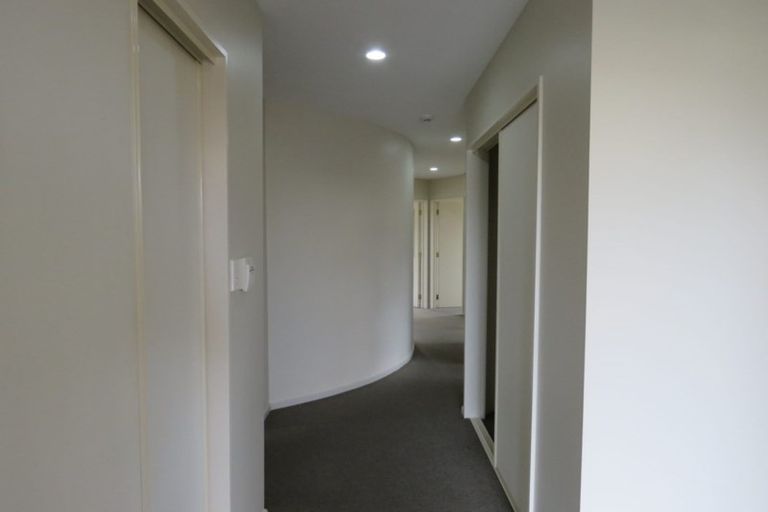 Photo of property in 6 Sheraton Place, Redwood, Christchurch, 8051