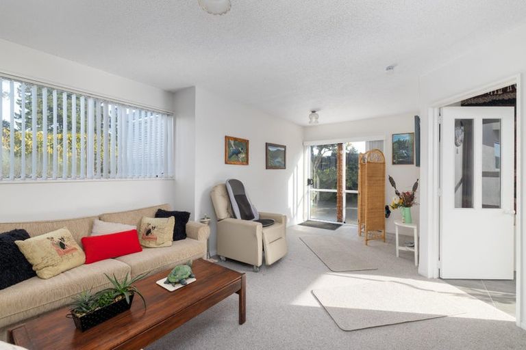 Photo of property in 23 Briarmont Street, Avondale, Christchurch, 8061