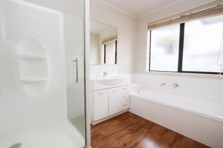 Photo of property in 30 Te Manatu Drive, Huntington, Hamilton, 3210