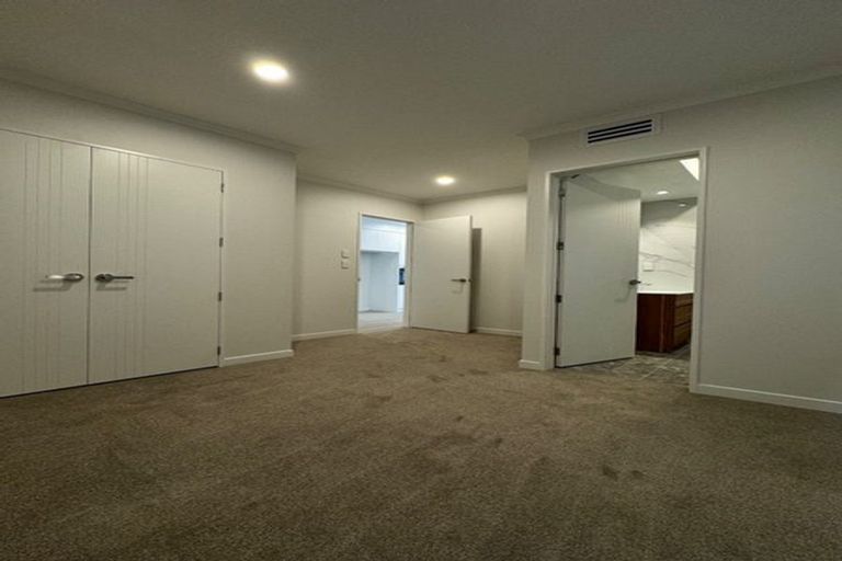 Photo of property in 9 Kikorangi Drive, Wainui, 0992