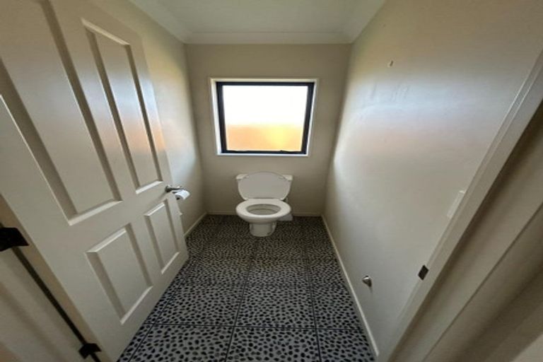 Photo of property in 186 Pacific Drive, Fitzherbert, Palmerston North, 4410