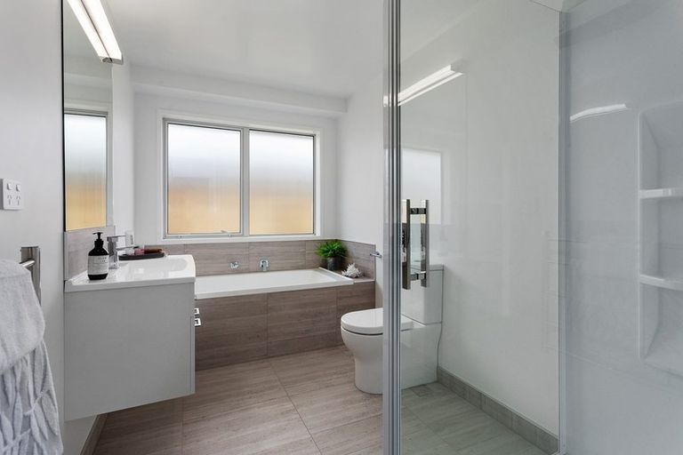 Photo of property in 13 Kakariki Drive, Coastlands, Whakatane, 3120