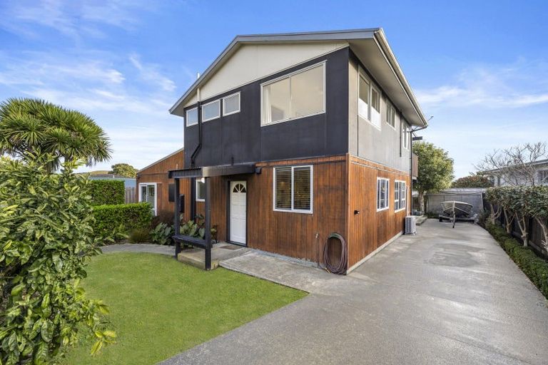 Photo of property in 30b Taipari Avenue, Raglan, 3225