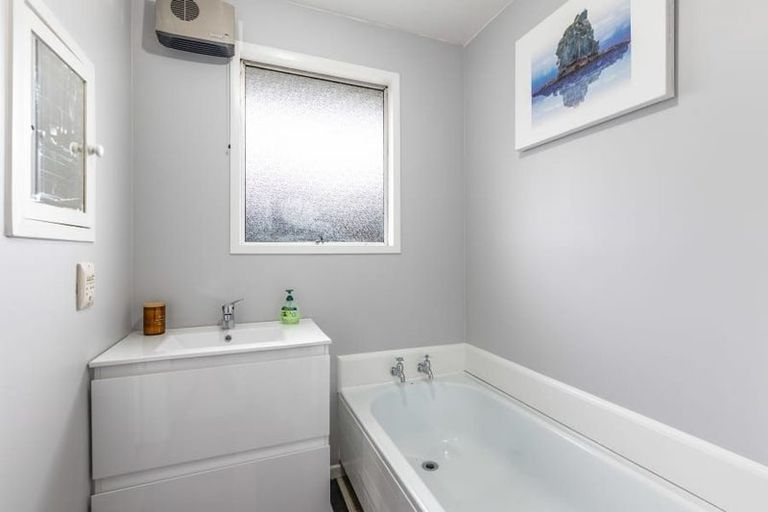 Photo of property in 1/6 Jade Place, Parklands, Christchurch, 8083