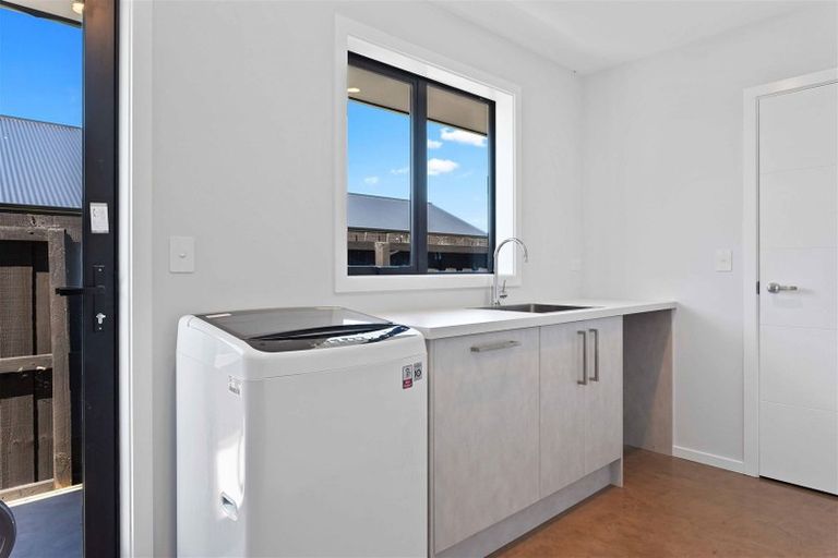 Photo of property in 9 Johnson Avenue, Amberley, 7410