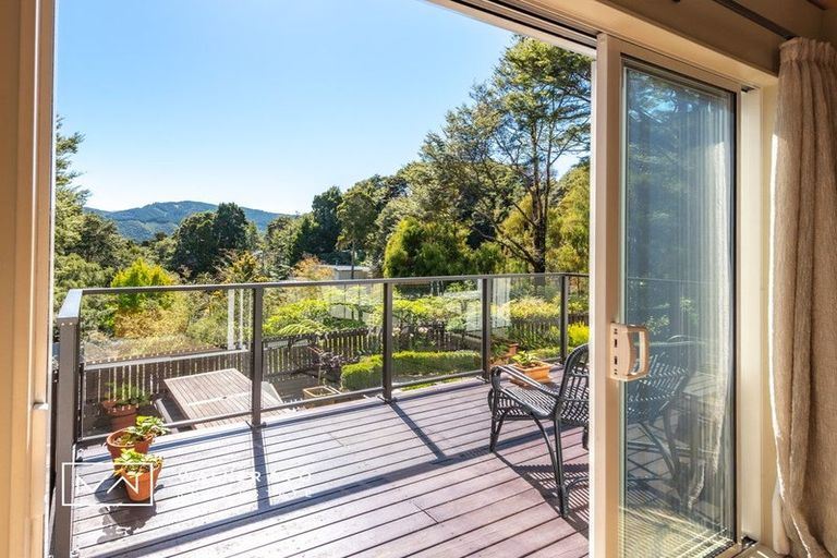 Photo of property in 10 Tiniroa Grove, Silverstream, Upper Hutt, 5019