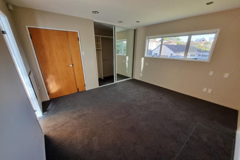 Photo of property in 23 Elsted Place, Goodwood Heights, Auckland, 2105