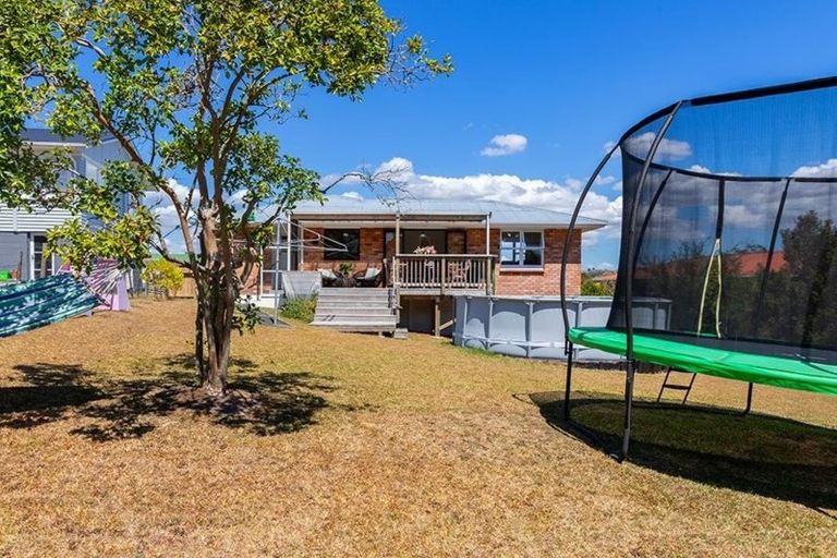 Photo of property in 11 Walton Avenue, Warkworth, 0910