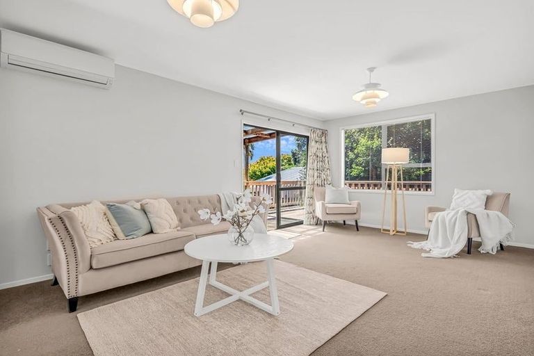 Photo of property in 7 Panzic Place, Glen Eden, Auckland, 0602
