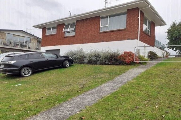 Photo of property in 8 Bayly Place, Te Puke, 3119