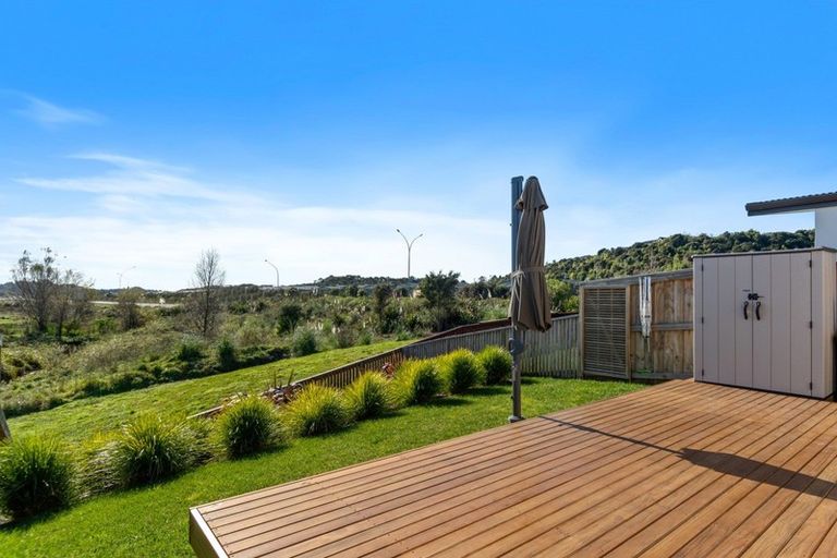 Photo of property in 33 Foley Grove, Pyes Pa, Tauranga, 3110
