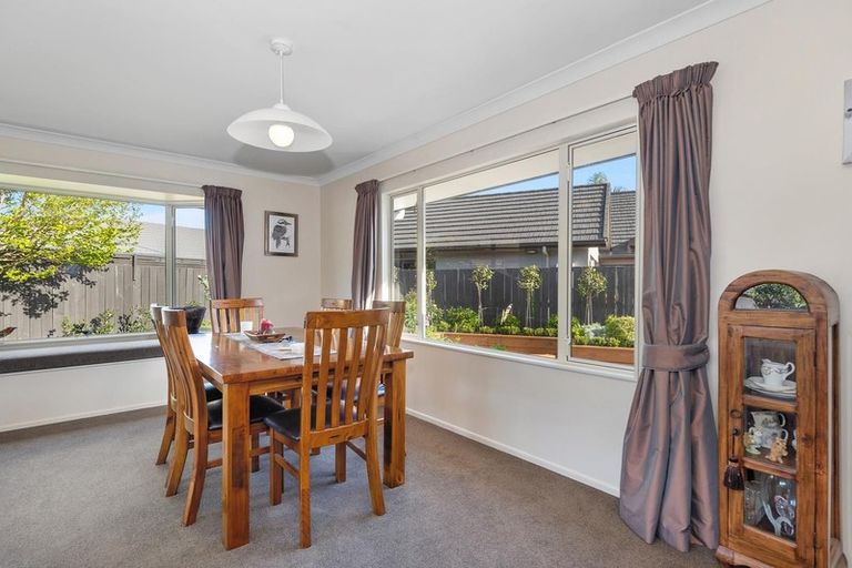 Photo of property in 7 Bayswater Court, Huntington, Hamilton, 3210